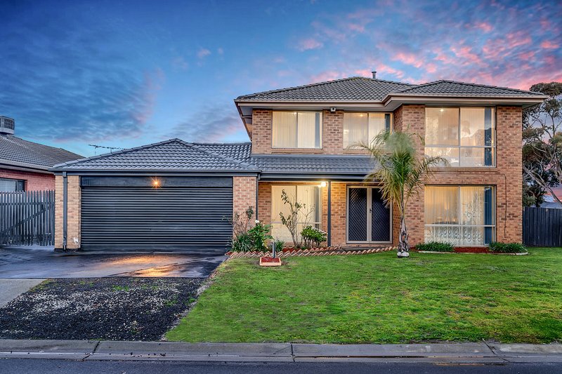 5 Mckenzie Crescent, Roxburgh Park VIC 3064