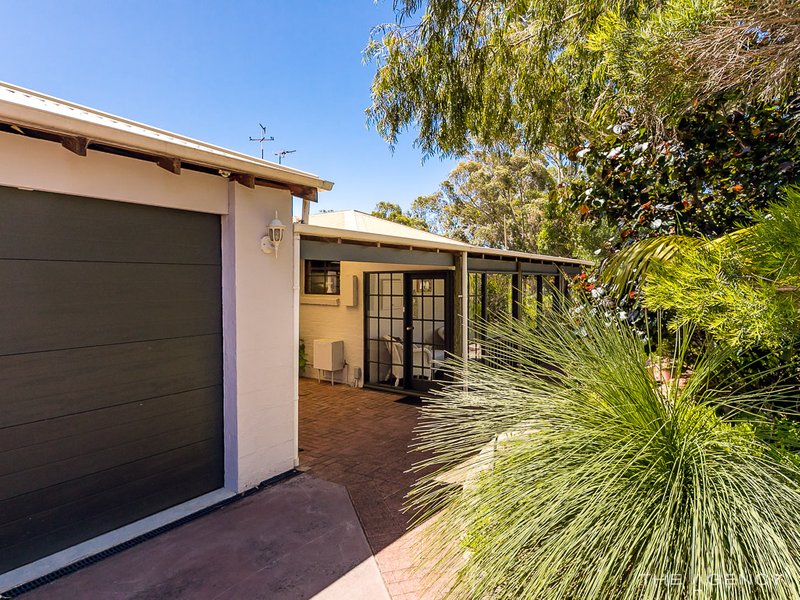 Photo - 5 Mckirdy Way, Marmion WA 6020 - Image 2