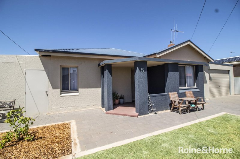 Photo - 5 Mcleay Street, Port Augusta SA 5700 - Image 4