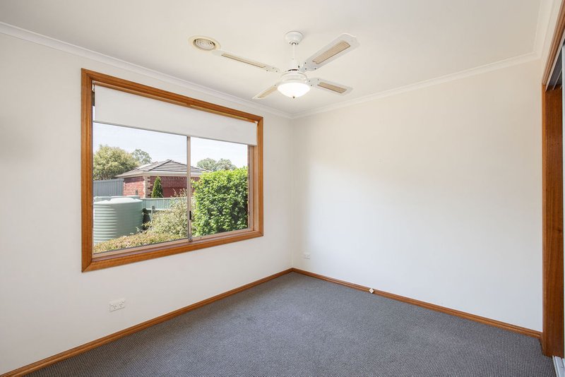 Photo - 5 Mcmahon Place, Wodonga VIC 3690 - Image 12