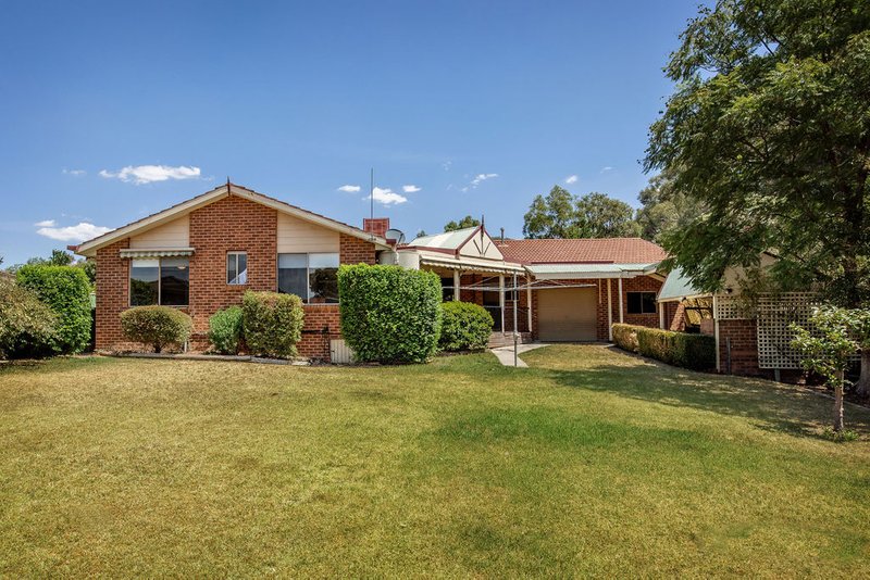 Photo - 5 Mcmahon Place, Wodonga VIC 3690 - Image 17