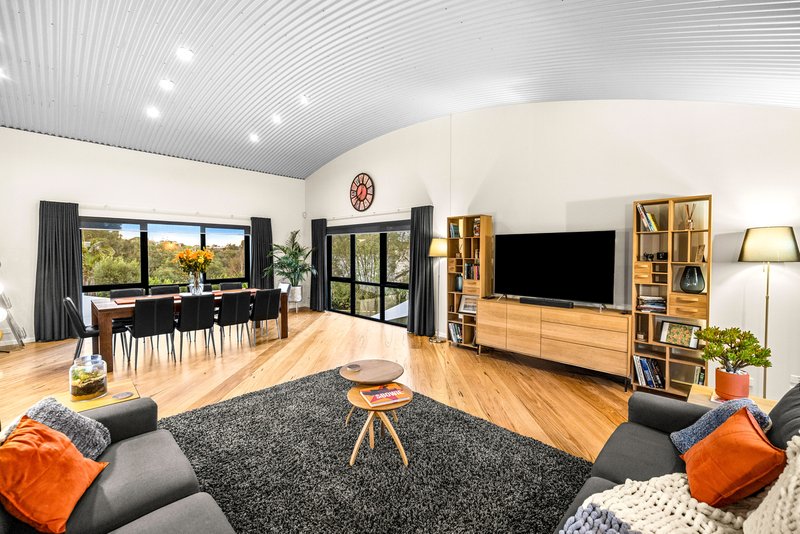 Photo - 5 Mcpherson Place, Werribee VIC 3030 - Image 10