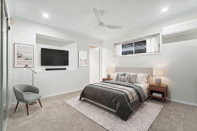 Photo - 5 Mead Place, Calamvale QLD 4116 - Image 9