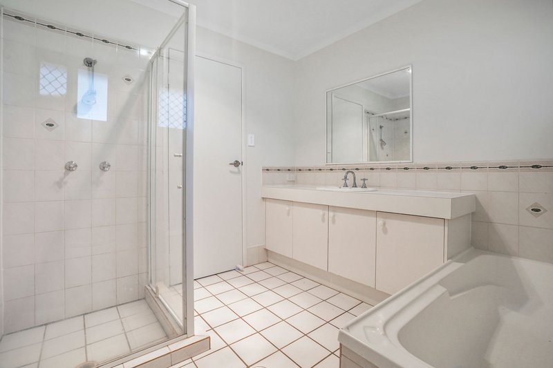 Photo - 5 Melrose Street, Eagleby QLD 4207 - Image 15