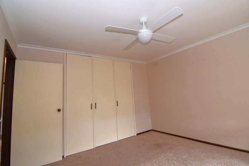 Photo - 5 Melva Crescent, Whittington VIC 3219 - Image 6