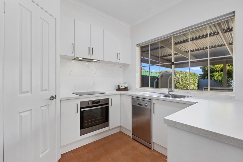 Photo - 5 Melville Street, Hillcrest SA 5086 - Image 3