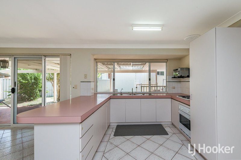 Photo - 5 Melvin Avenue, Thornlie WA 6108 - Image 4