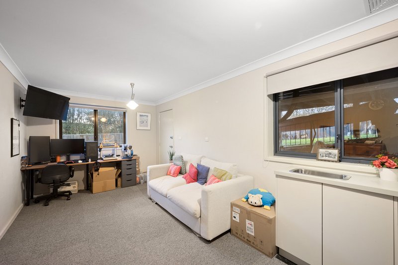 Photo - 5 Merfield Place, Giralang ACT 2617 - Image 14