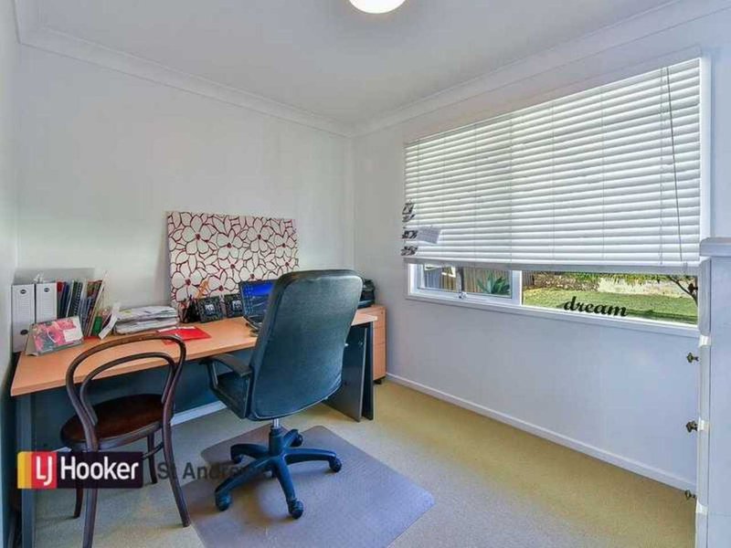 Photo - 5 Methil Place, St Andrews NSW 2566 - Image 11