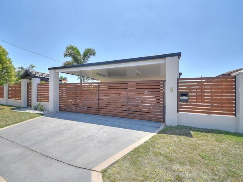 Photo - 5 Mexicali Court, Broadbeach Waters QLD 4218 - Image