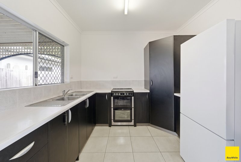 Photo - 5 Michaelangelo Drive, Redlynch QLD 4870 - Image 2