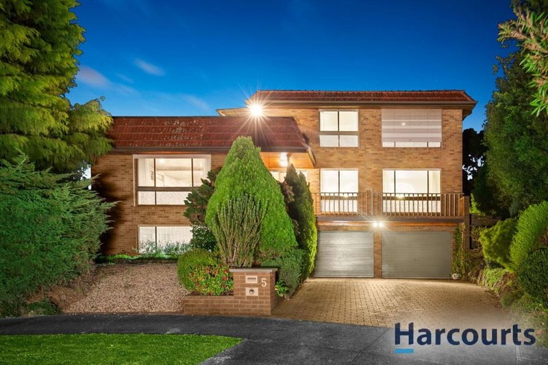 5 Michelle Place, Wheelers Hill VIC 3150