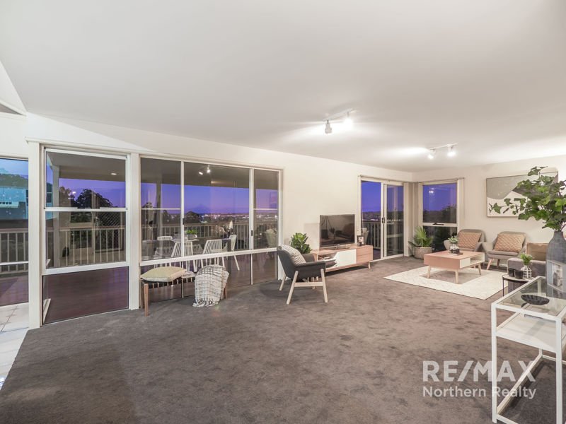 Photo - 5 Midas Street, Eatons Hill QLD 4037 - Image 2