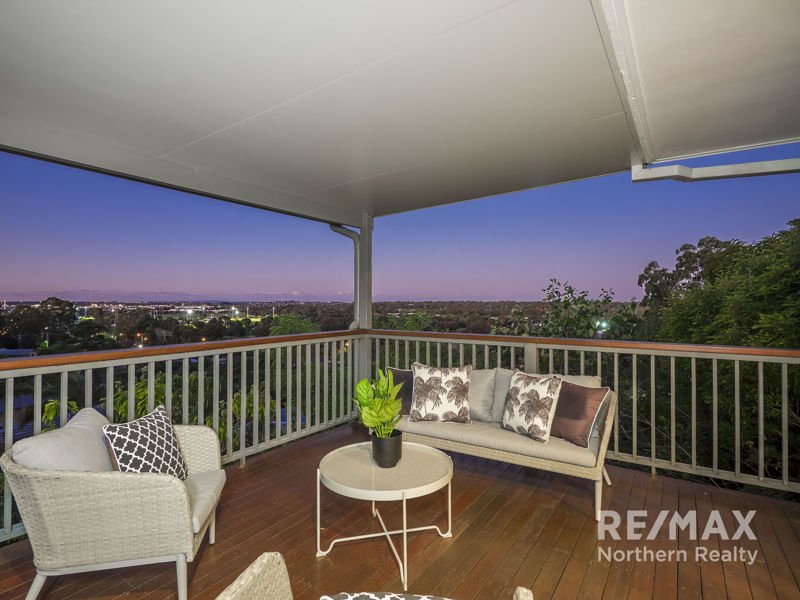 Photo - 5 Midas Street, Eatons Hill QLD 4037 - Image 4