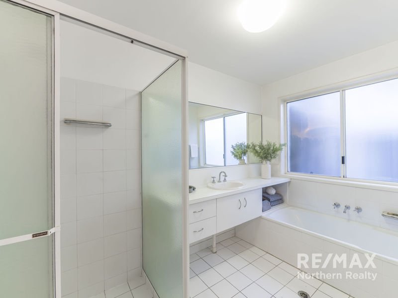 Photo - 5 Midas Street, Eatons Hill QLD 4037 - Image 17