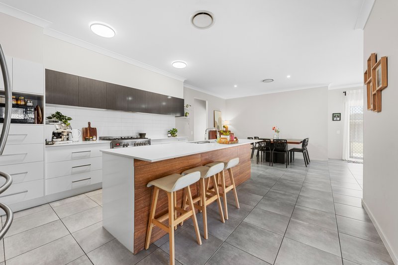 Photo - 5 Mildura Court, Burpengary QLD 4505 - Image 5