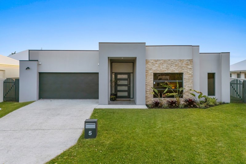 Photo - 5 Millennium Circuit, Pelican Waters QLD 4551 - Image 24