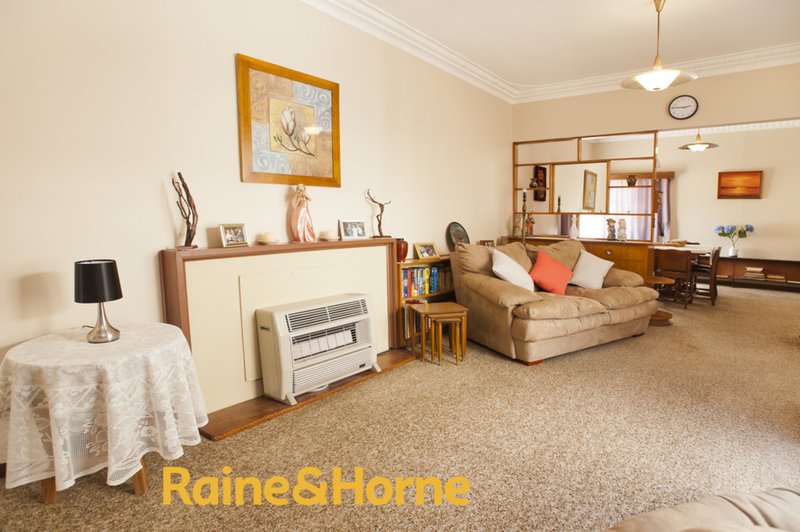 Photo - 5 Miller Street, South Bunbury WA 6230 - Image 2