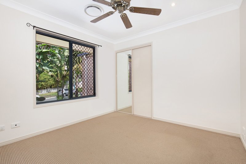 Photo - 5 Millicent Street, Shailer Park QLD 4128 - Image 11