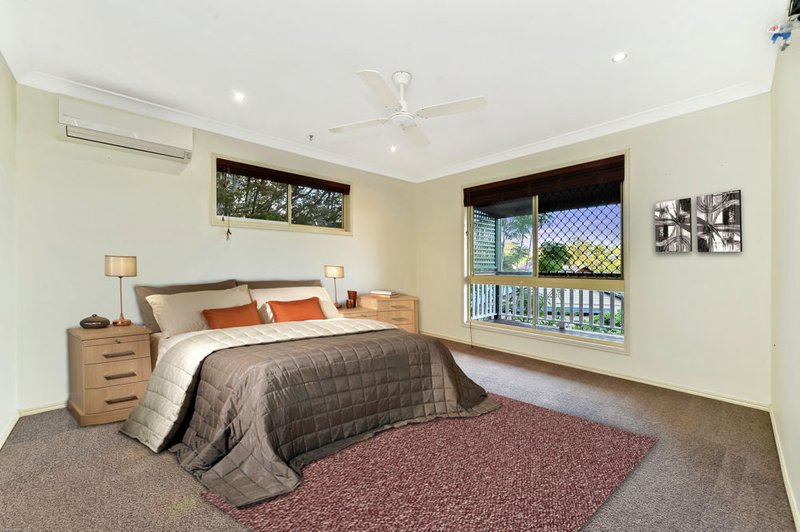 Photo - 5 Millwood Court, Ferny Hills QLD 4055 - Image 6