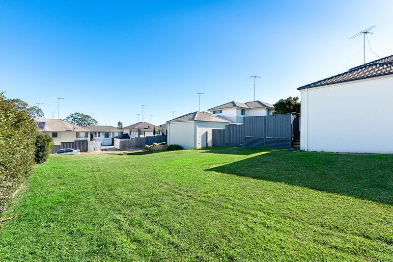 Photo - 5 Mindona Street, Leumeah NSW 2560 - Image 12