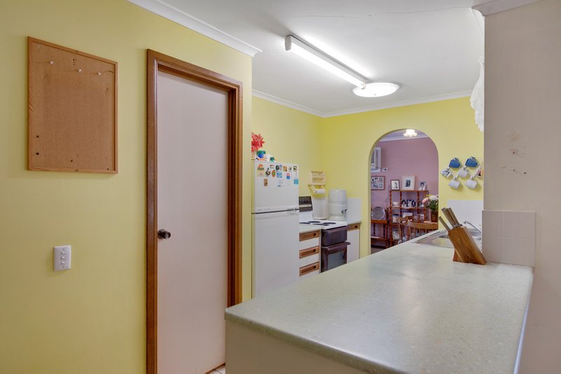 Photo - 5 Miner Place, Parrearra QLD 4575 - Image 7