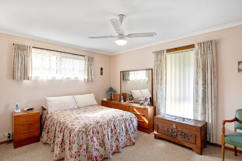 Photo - 5 Miner Place, Parrearra QLD 4575 - Image 9