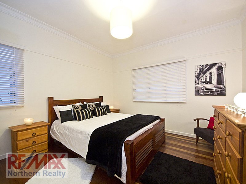 Photo - 5 Minore St , Chermside QLD 4032 - Image 8