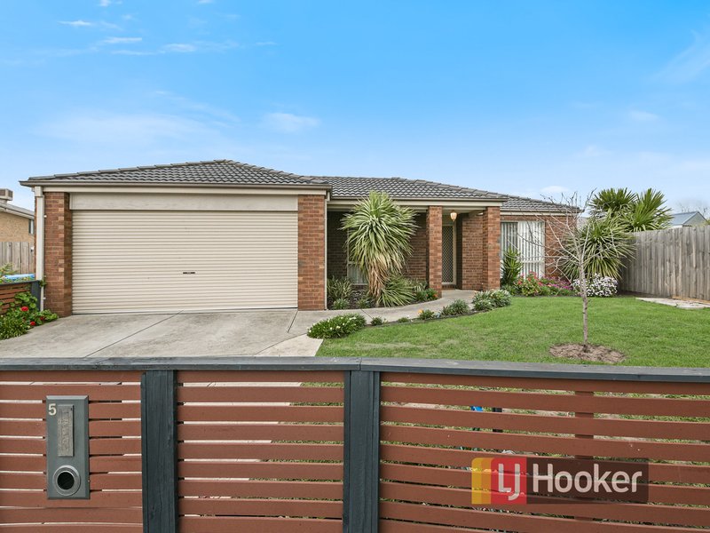 5 Mira Court, Cranbourne VIC 3977