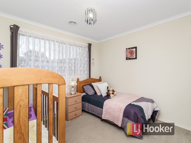 Photo - 5 Mira Court, Cranbourne VIC 3977 - Image 13