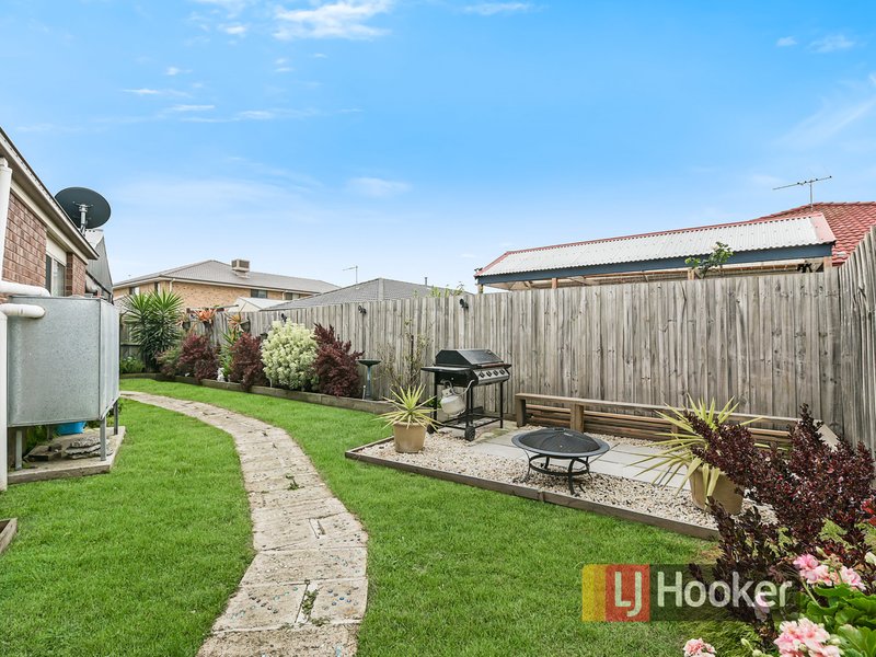 Photo - 5 Mira Court, Cranbourne VIC 3977 - Image 16