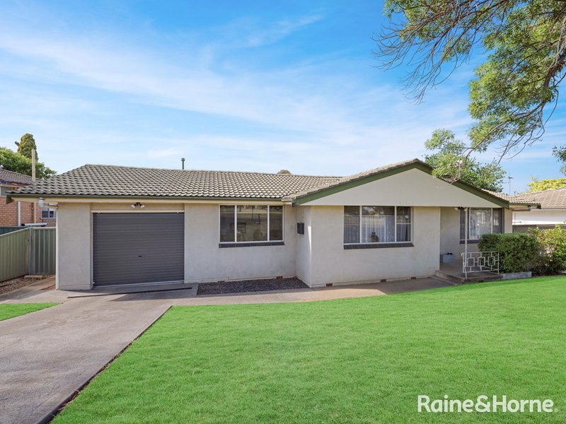 5 Miriyan Drive, Kelso NSW 2795