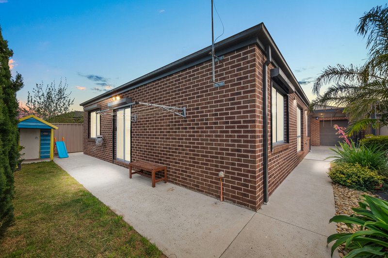 Photo - 5 Miro Way, Fraser Rise VIC 3336 - Image 15