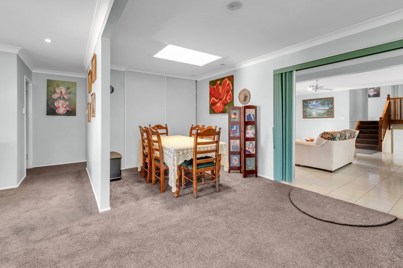 Photo - 5 Mitchell Avenue, Molendinar QLD 4214 - Image 6