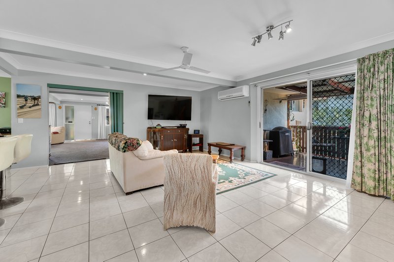 Photo - 5 Mitchell Avenue, Molendinar QLD 4214 - Image 7