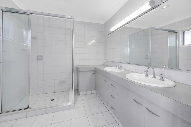 Photo - 5 Mitchell Avenue, Molendinar QLD 4214 - Image 19