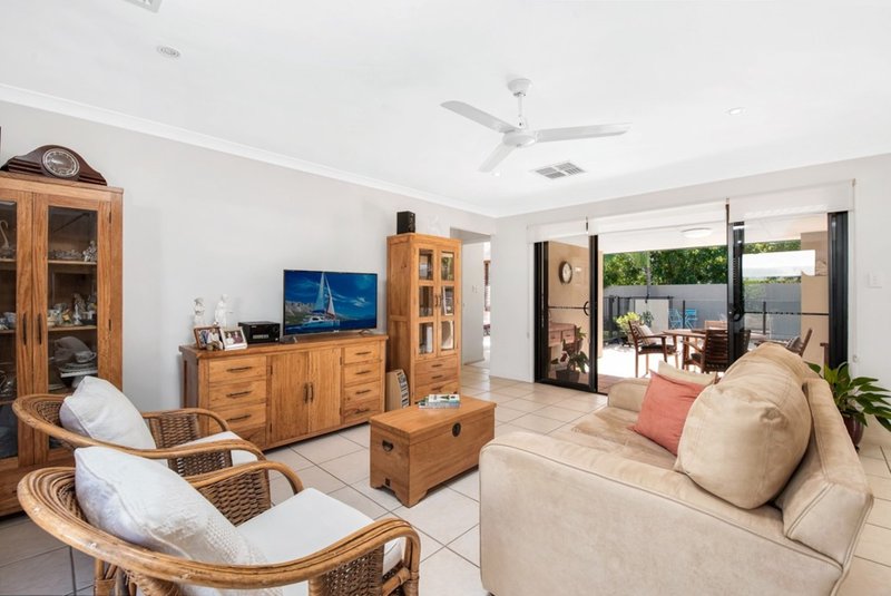 Photo - 5 Mizzen Place, Twin Waters QLD 4564 - Image 2