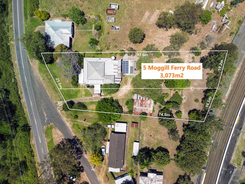 5 Moggill Ferry Road, Riverview QLD 4303