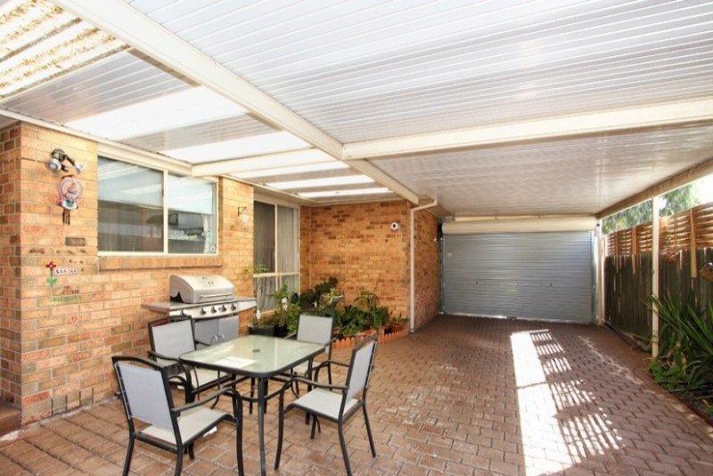 Photo - 5 Molineux Way, Roxburgh Park VIC 3064 - Image 11