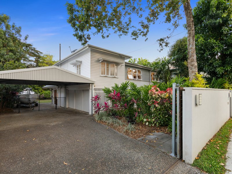 Photo - 5 Mona Street, Whitfield QLD 4870 - Image 1