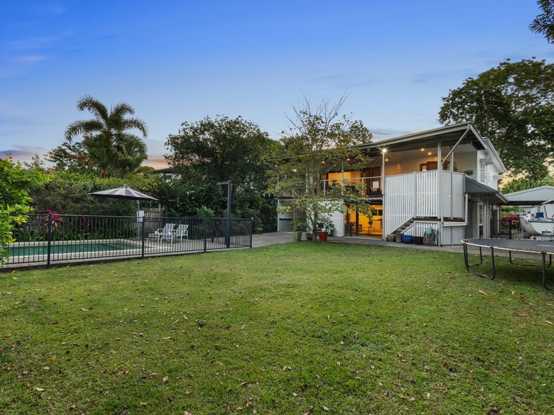 Photo - 5 Mona Street, Whitfield QLD 4870 - Image 2