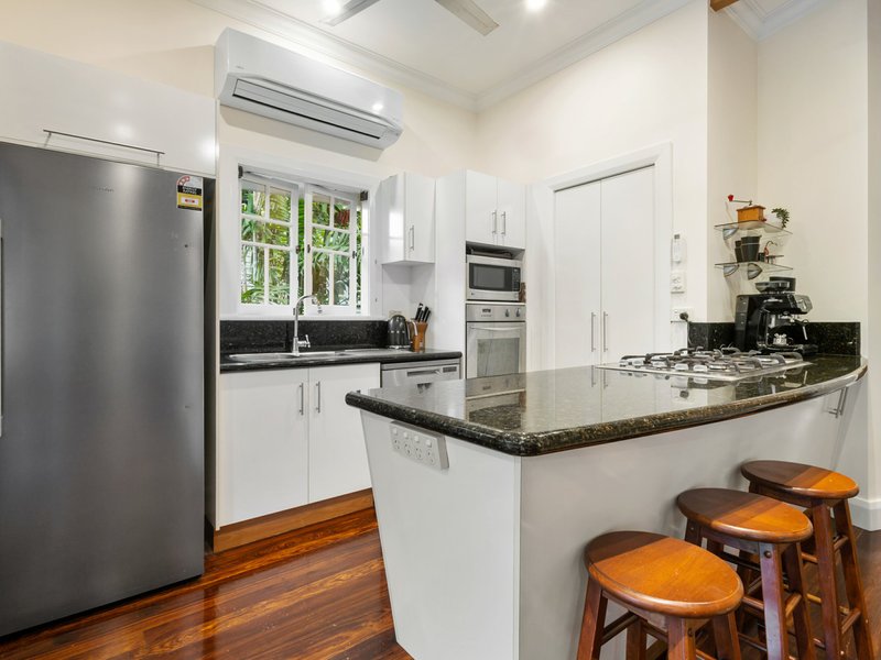 Photo - 5 Mona Street, Whitfield QLD 4870 - Image 4