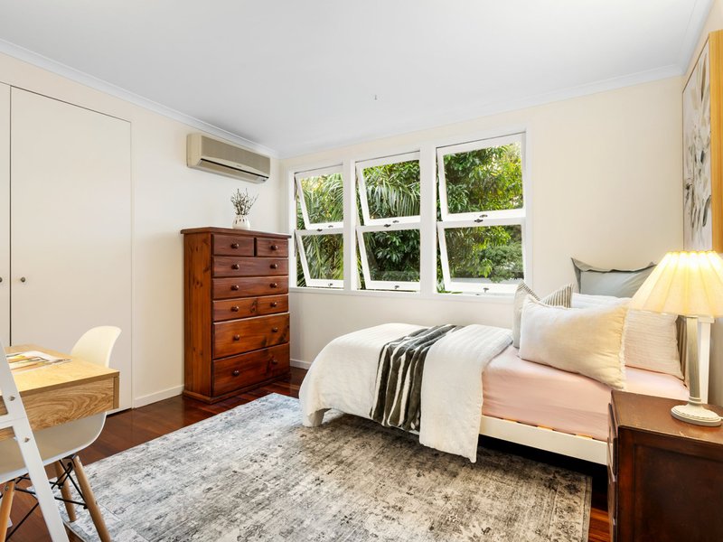 Photo - 5 Mona Street, Whitfield QLD 4870 - Image 9