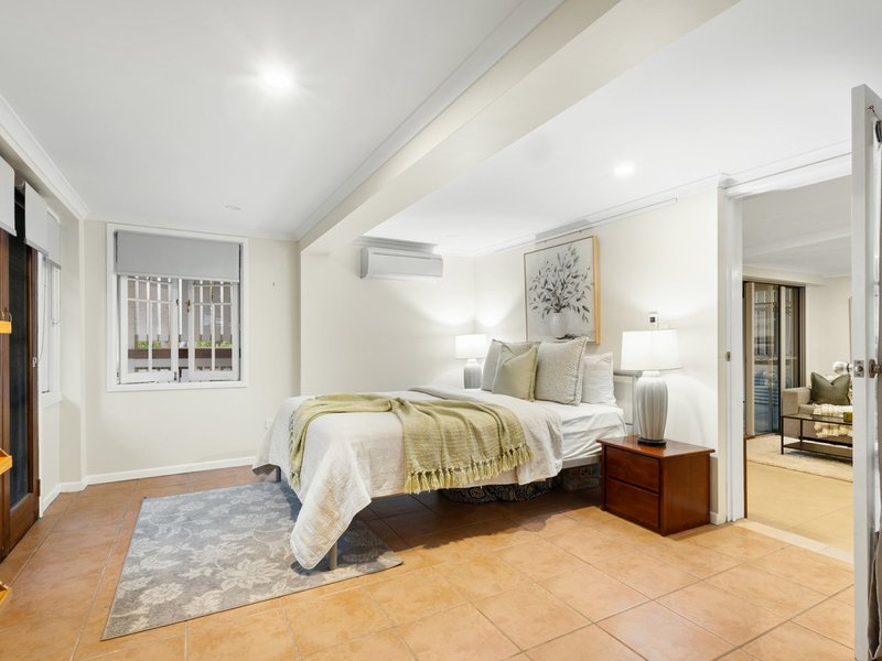 Photo - 5 Mona Street, Whitfield QLD 4870 - Image 17