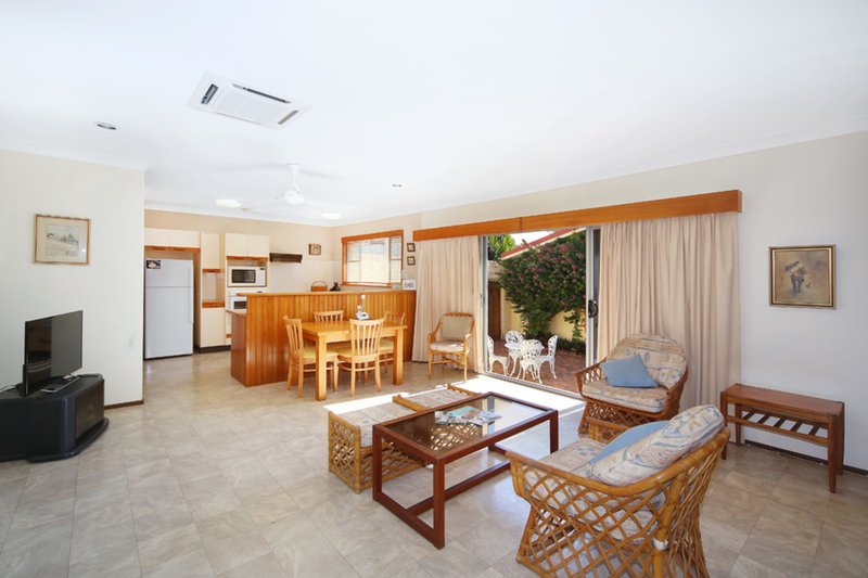 Photo - 5 Monks Crescent, Buderim QLD 4556 - Image 3