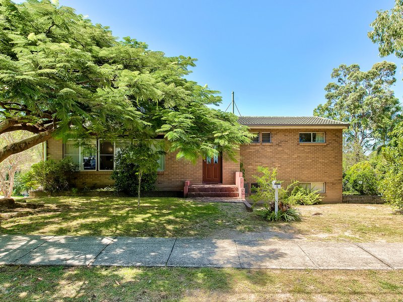 Photo - 5 Montclair Street, Aspley QLD 4034 - Image 2