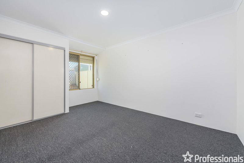 Photo - 5 Monterey Crescent, Warnbro WA 6169 - Image 18