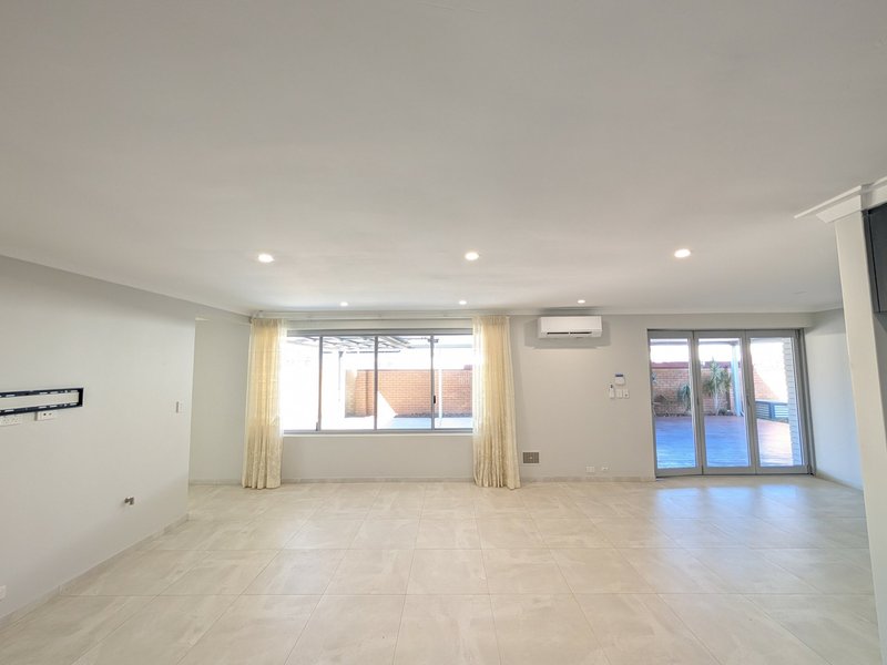 Photo - 5 Montfort Place, Morley WA 6062 - Image 6