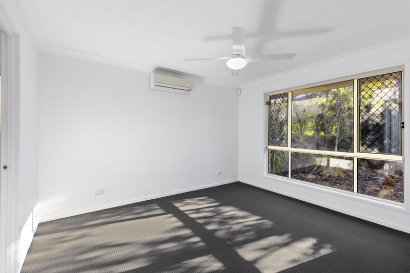 Photo - 5 Montville Place, Forest Lake QLD 4078 - Image 6