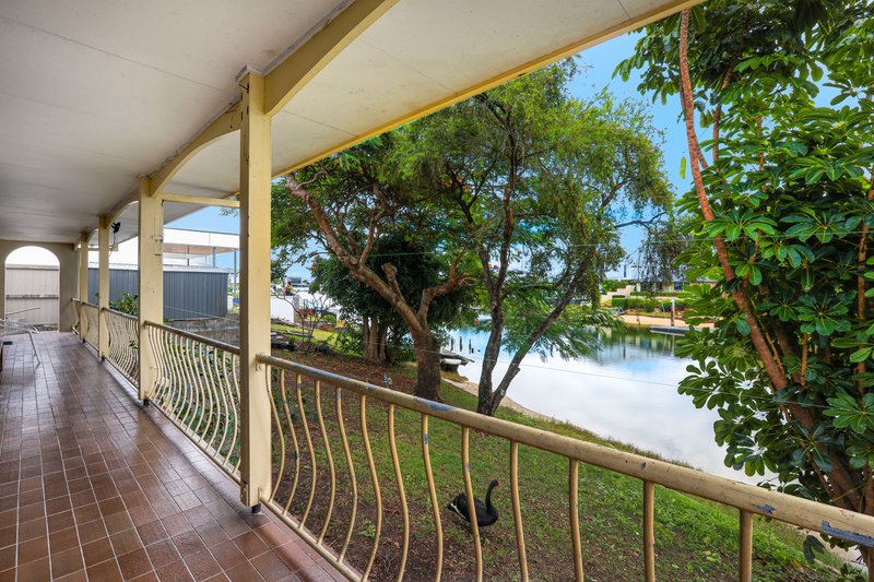 Photo - 5 Moomba Court, Sorrento QLD 4217 - Image 5